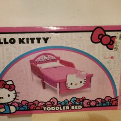 HELLO  KITTY TODDLER BED 