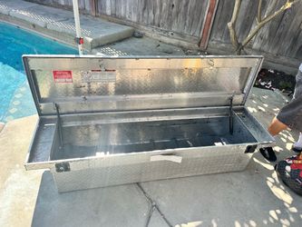 Pick up tool box