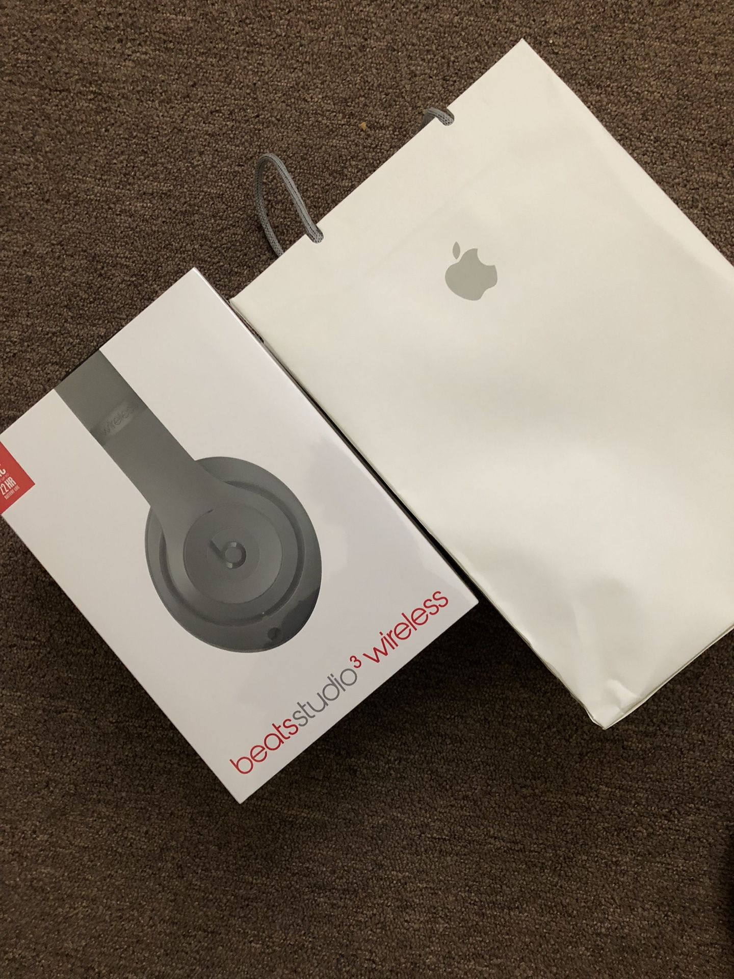 BRAND NEW! Studio 3 Wireless Beats