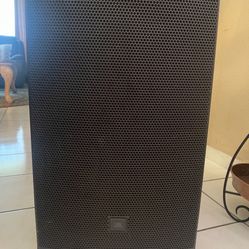 JBl Eon 615