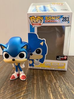 Funko Pop! Games Sonic the Hedgehog – Sonic with Ring #283, GameStop Exclusive.