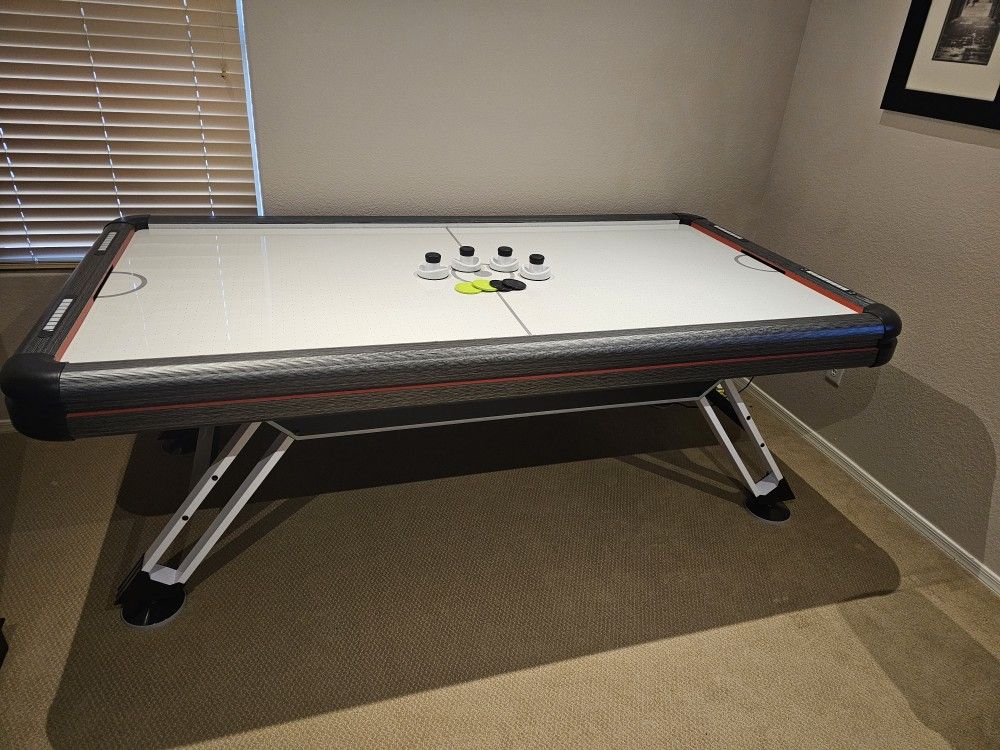Air Hockey Table