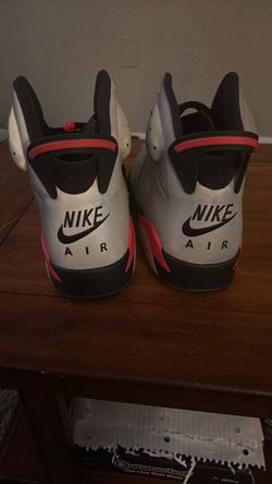 Nike Air Jordan 6 Sneakers