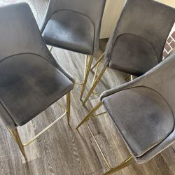 Barstools And Console 