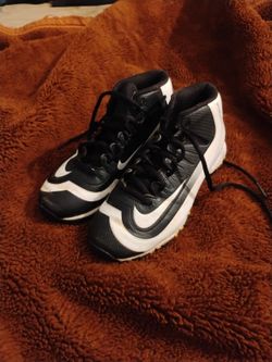 Youth Baseball Cleats