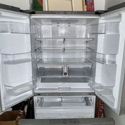 Samsung 26 cu. ft. French Door Refrigerator with Filtered Ice Maker in Stainless Steel