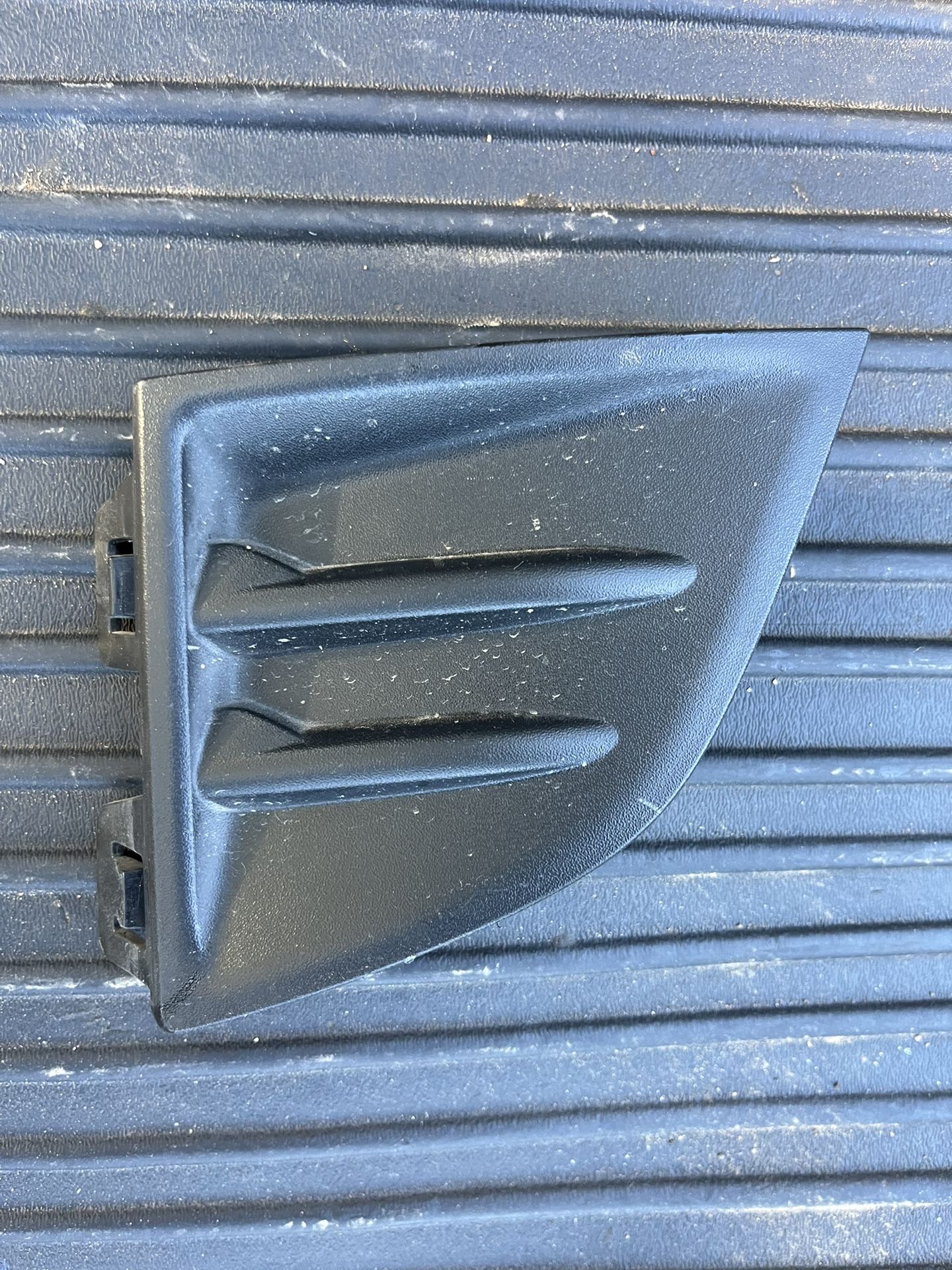 2025 Chevrolet Trax Front Bumper Trim Right Passenger Side