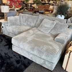 Brand New/ Sofa Chaise, Seccional, Couch// Delivery Available 