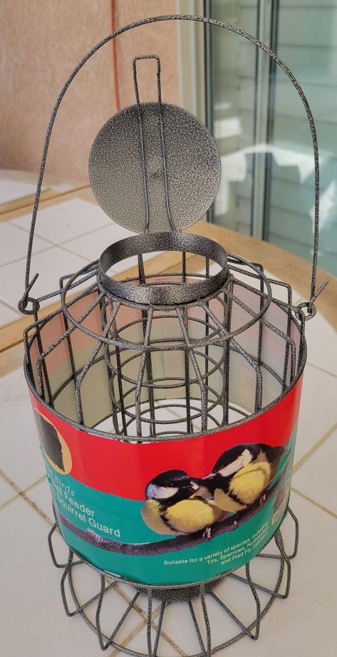 Wild Birds Feeder