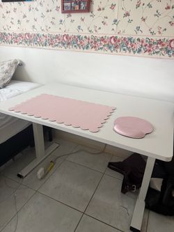 Office Desk Table