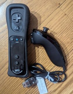Wii Remote Controller Black RVL-036 Nunchuck