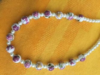 Decorative Rose pearl necklace 🌹