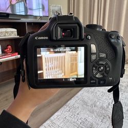 Canon EOS Rebel T7 Camera Bundle + 2 Lenses + Bag plusmore  – MOVING OUT SALE