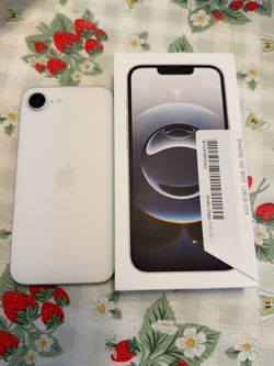 iPhone 16E UNLOCKED 128gb