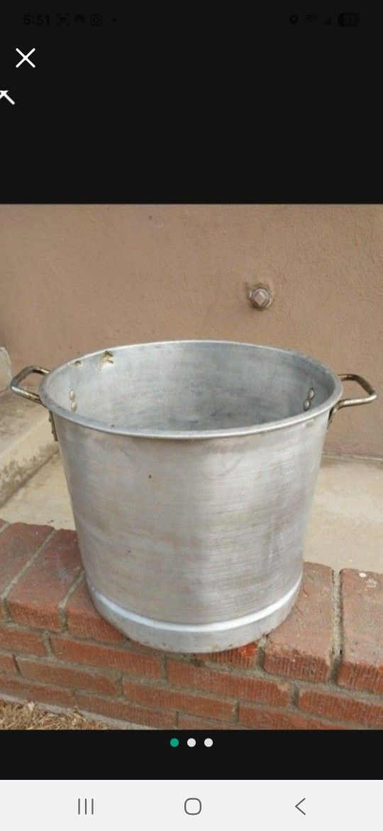 Aluminum cooking pot  15x15  (NO Lid)