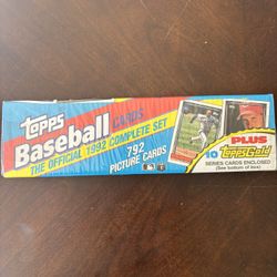 Topps Baseball Cards 