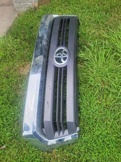 Parilla Para Toyota Tundra $ 80
