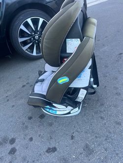 Baby chair for car