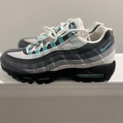 Air Max 95 Hyper Turquoise Men’s Size 9
