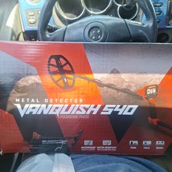 Minelab Vanquish 540 Metal Detector