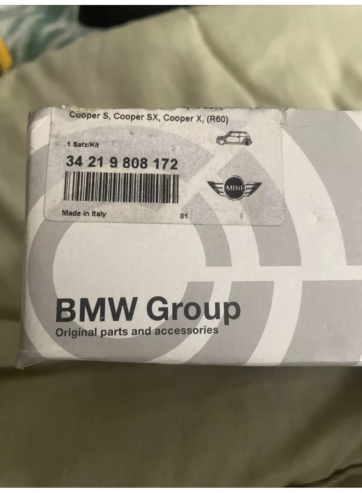 Genuine MINI R60 R61 Countryman Rear Brake Pads Pad Set OEM (contact info removed)8172.