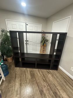 ENTERTAINMENT CENTER