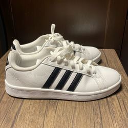 Adidas Women’s Size7.5