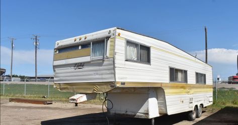I NEED MY 5TH WHEEL TRAILER MOVED 2 MILES FOR CHEAP PLEASE