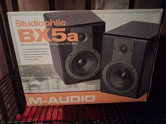 M-Audio BX5a Studio Monitors
