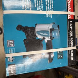 Makita 1 3/4” Cool Roofing Nailer - AN454 New In Box 