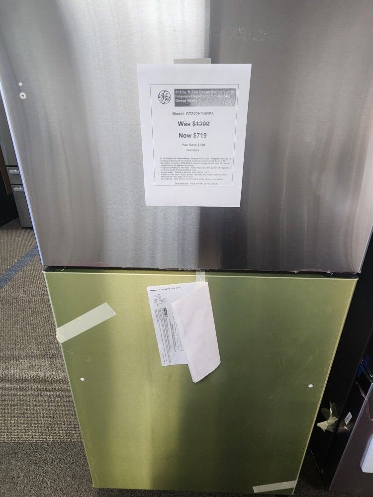 21.9 cu. ft. Top Freezer Refrigerator in Fingerprint Resistant Stainless Steel Garage Ready