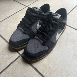 Nike Dunks Lows Black Grey Gum