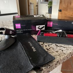 Professional Styling Iron & Accessory Set