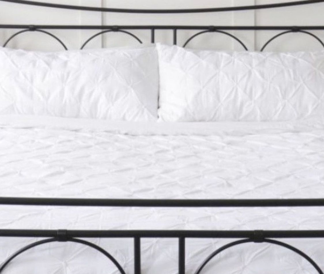 Queen Metal Frame Bed Home & Garden