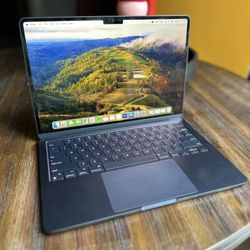 Apple Mac Air 13 Inch