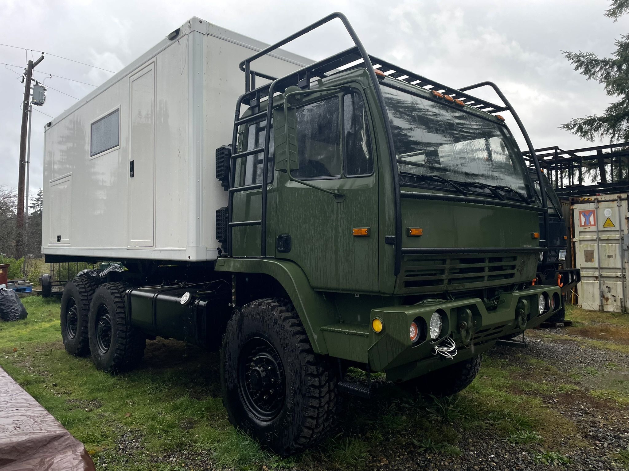 2002 Stewart & Stevenson M1088