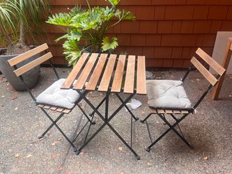 IKEA outdoor table  + 2 chairs