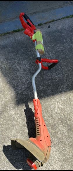 Black + Decker Electric String Trimmer  weed eater