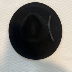 Womens Black Brim Hat