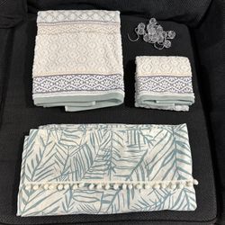 Shower Curtain And Towels