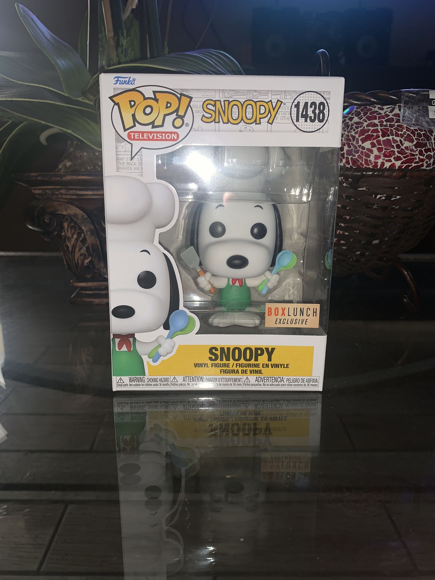 Snoopy #1438 (Grilling) - Box Lunch Exclusive Funko Pop - View #4