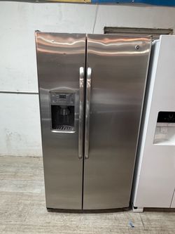 GE Stainless Steel Side-by-Side Refrigerator π·οΈ$550