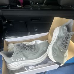 Hoka Walking Shoes(new/12)