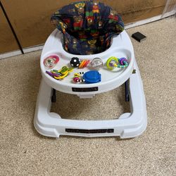 Walker adjustable height w toys