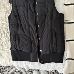 Like New Black Lorna Jane Vest
