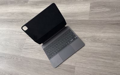 13” iPad Magic Keyboard