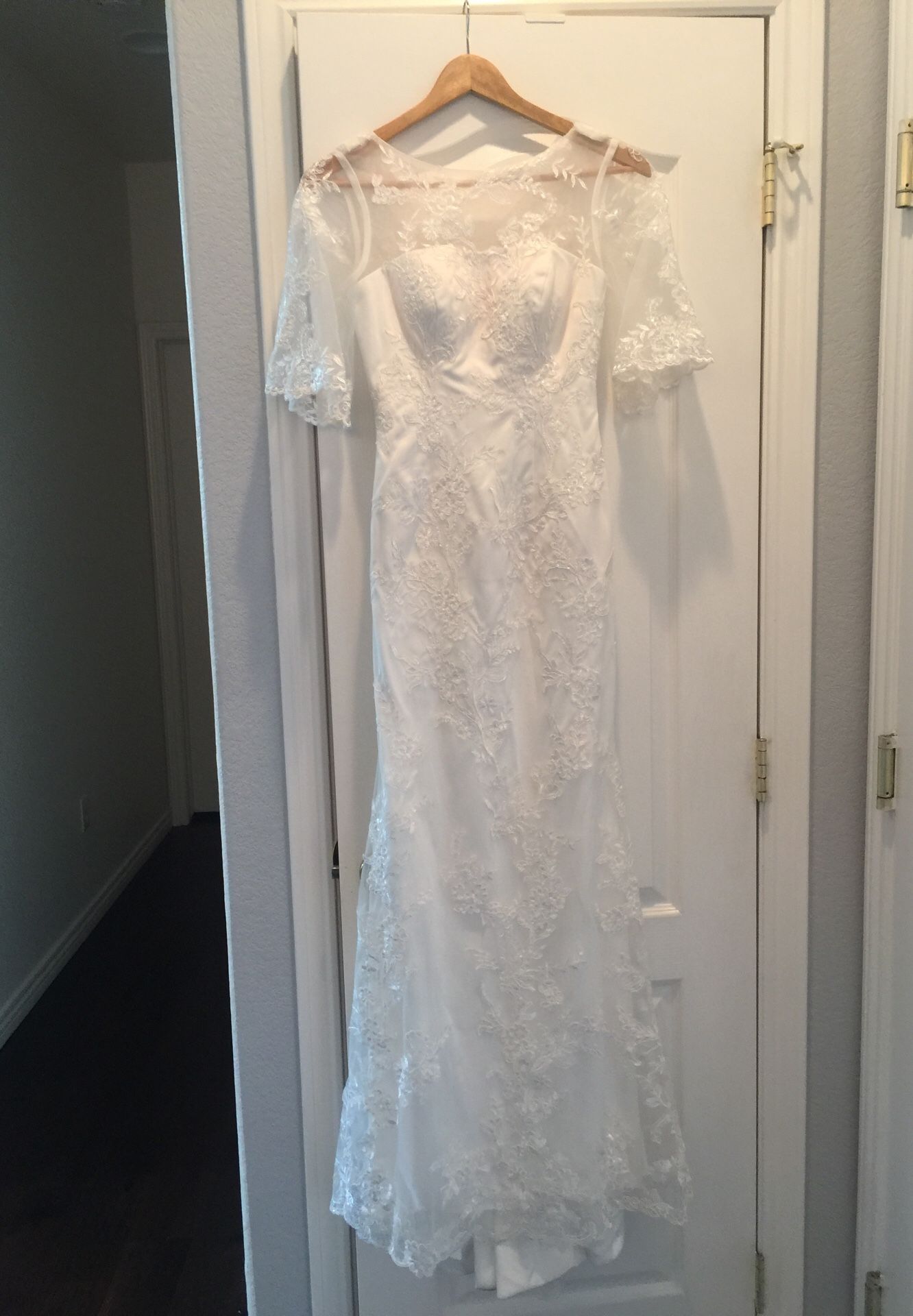 Size 0 wedding dress