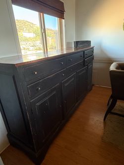 Buffet hutch