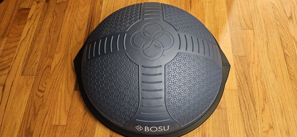 BOSU NexGen Balance Trainer