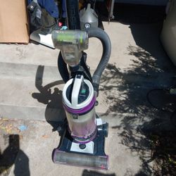 !! Vacuum Bissell  Swivel Firm Price 